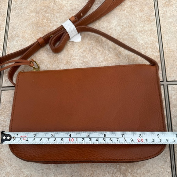Madewell The Simple Leather Crossbody Bag - Picture 3 of 16